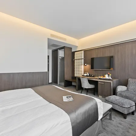 Hotel Congress Avenue Wilna
