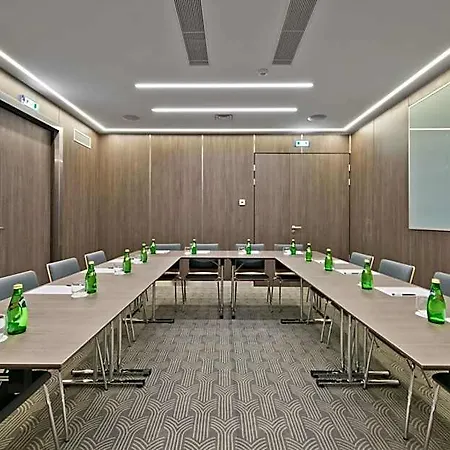 Otel Congress Avenue 4*