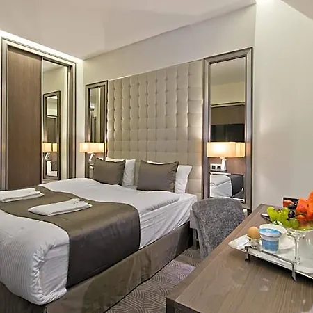 Congress Avenue Otel 4*