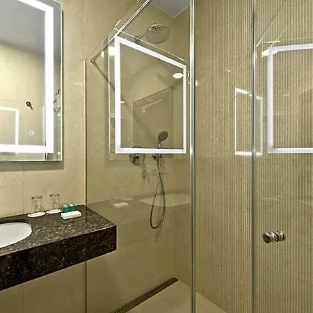 Congress Avenue Otel Vilnius