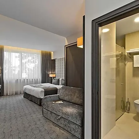 Congress Avenue Otel 4*