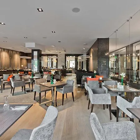 Ξενοδοχείο Congress Avenue 4*