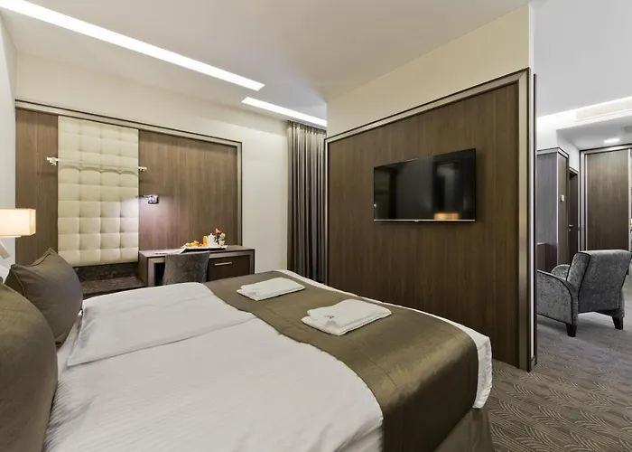 Congress Avenue Hotel