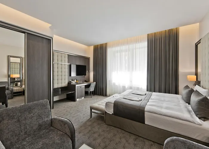 Hotel Congress Avenue 4*