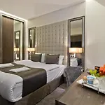 Congress Avenue 4* Vilnius