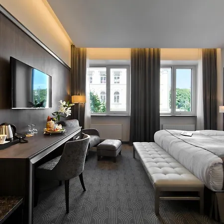 Congress Avenue Hotel 4*