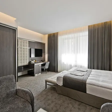 فندق Congress Avenue 4*