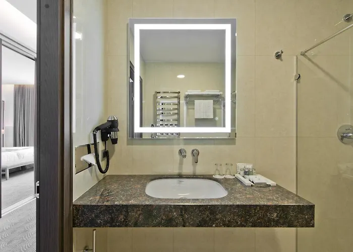 Otel Congress Avenue