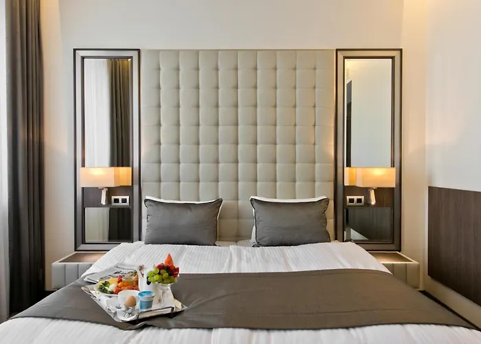 Otel Congress Avenue