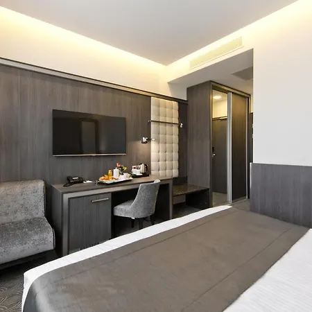 Congress Avenue Hotel