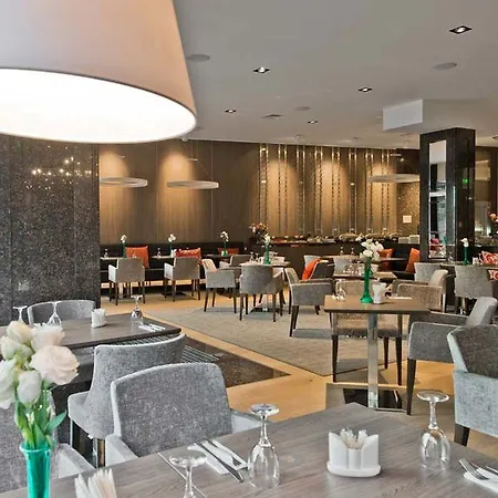 Hotel Congress Avenue 4*